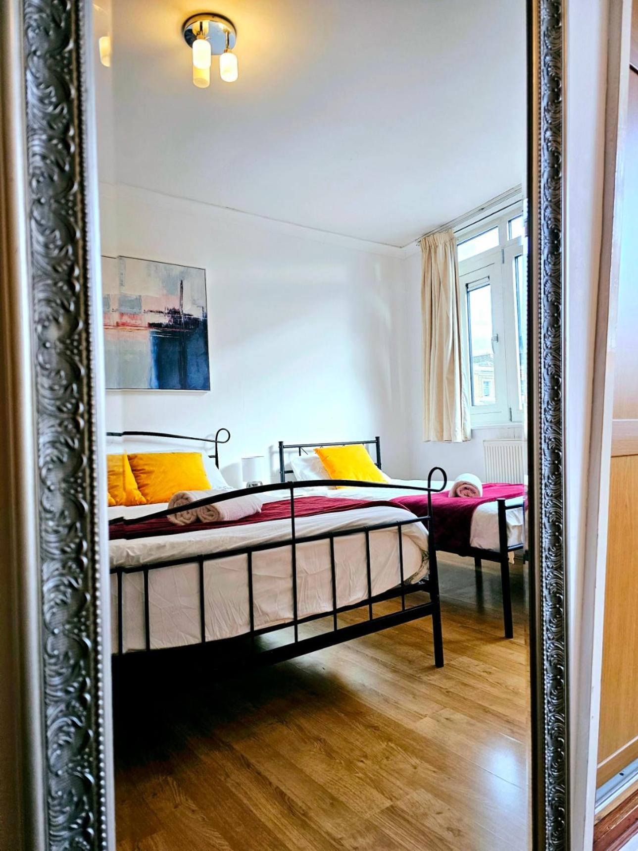 Bright & Spacious Home In Building With Lift, Right Next To Bayswater Station - Walk To Kensington Palace, Hyde Park, Little Venice & Notting Hill ロンドン エクステリア 写真